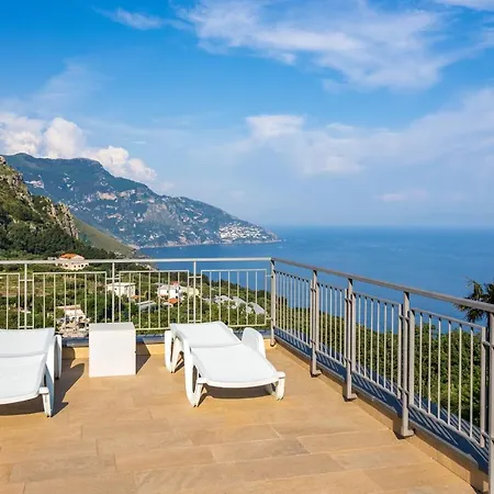 Villa Cristina - De Vivo Realty