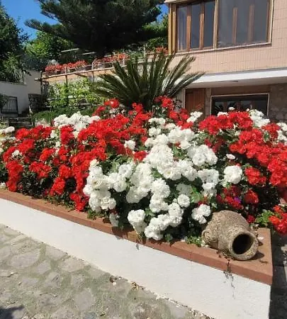 Cristina - De Vivo Realty Villa *