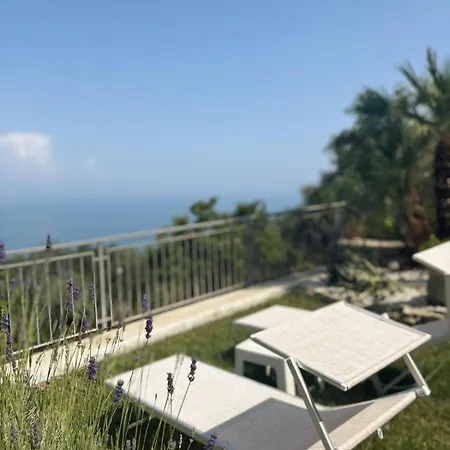 De Vivo Realty - Cristina * Piano di Sorrento